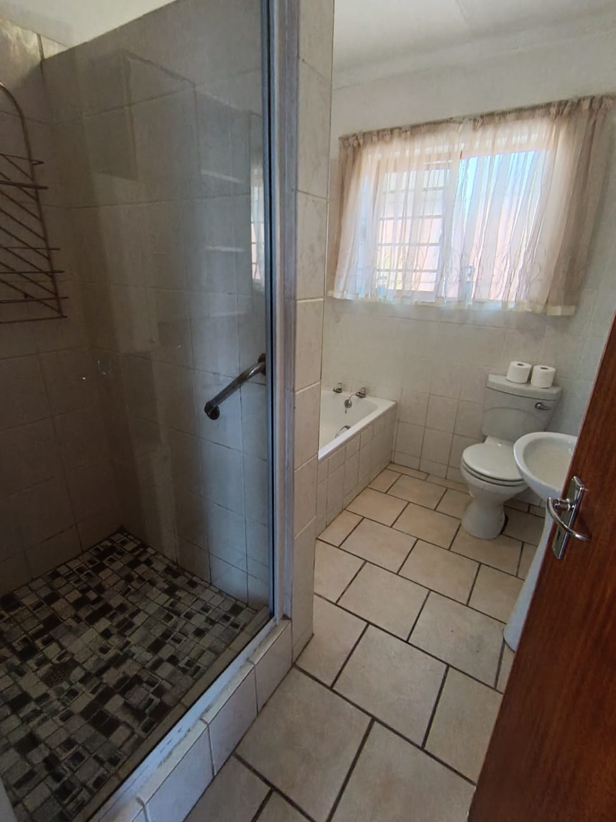 2 Bedroom Property for Sale in Jeffreys Bay Central Eastern Cape